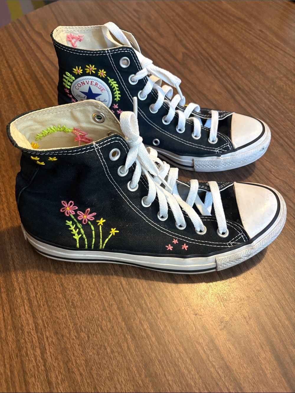 Converse Men 7 Women 9 Black High Top Sneakers Pink & Yellow Floral Embroidery